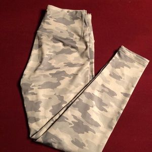 Gray camo leggings